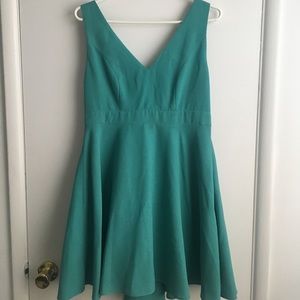 CUTE TURQUOISE DRESS W/ BOWS ON BACK